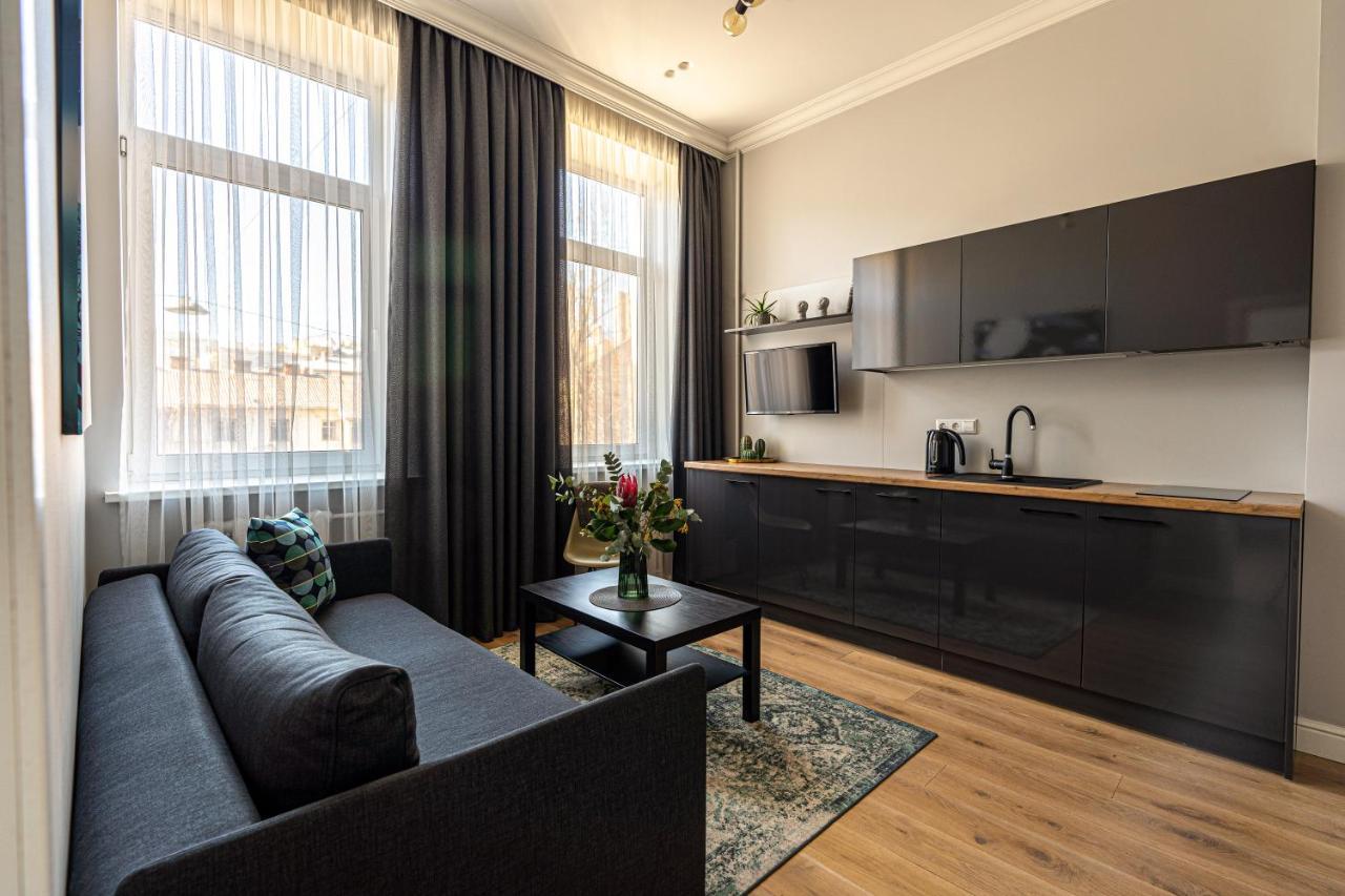 Beautiful Apartment In The Heart Of Kaunas Ngoại thất bức ảnh